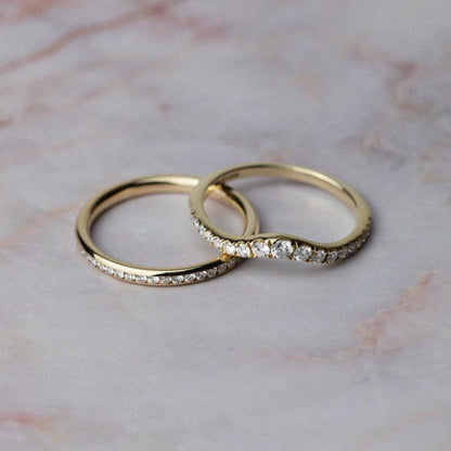 0.50 TCW Round Cut Diamond Curved Wedding Band