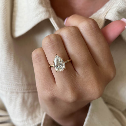 1.0-3.0 CT Pear Cut Lab Grown Diamond Hidden halo Engagement Ring