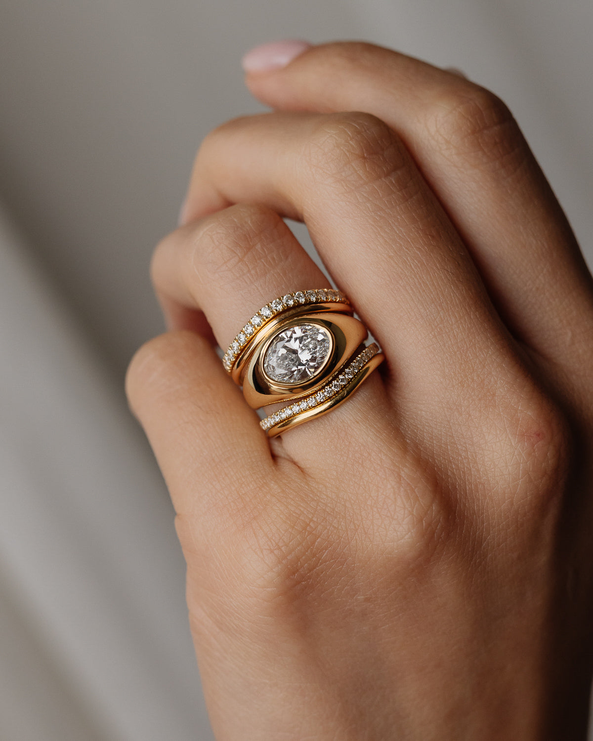 1.0 -3.0 CT Oval CVD Diamond Unique Engagement ring