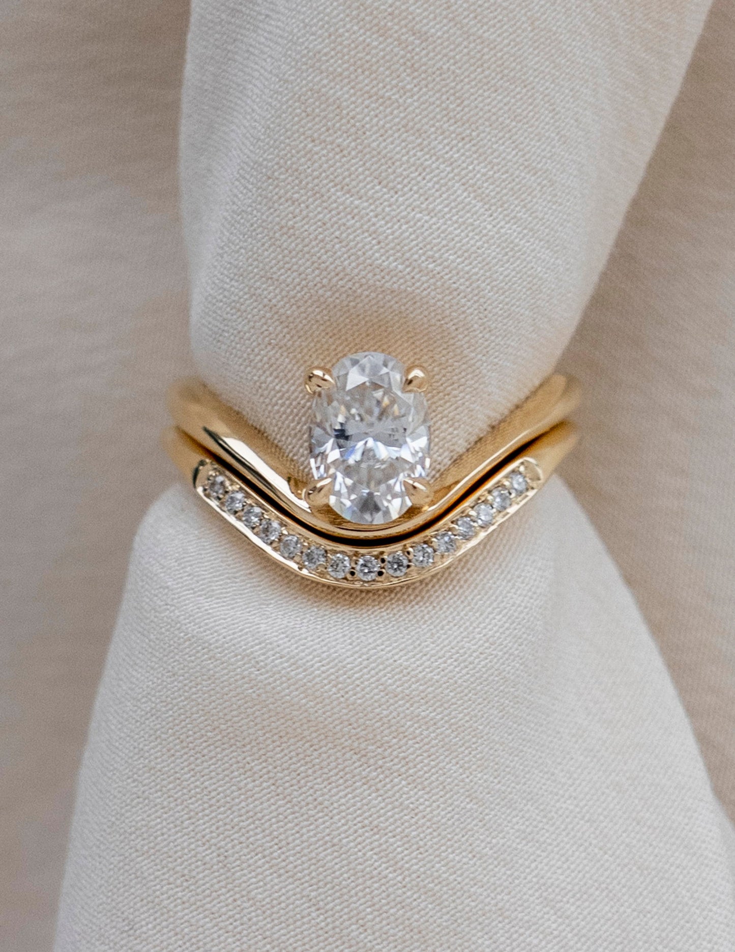 0.50-1.0 CT Oval Cut Lab Grown Diamond Solitaire Bridal Ring Set