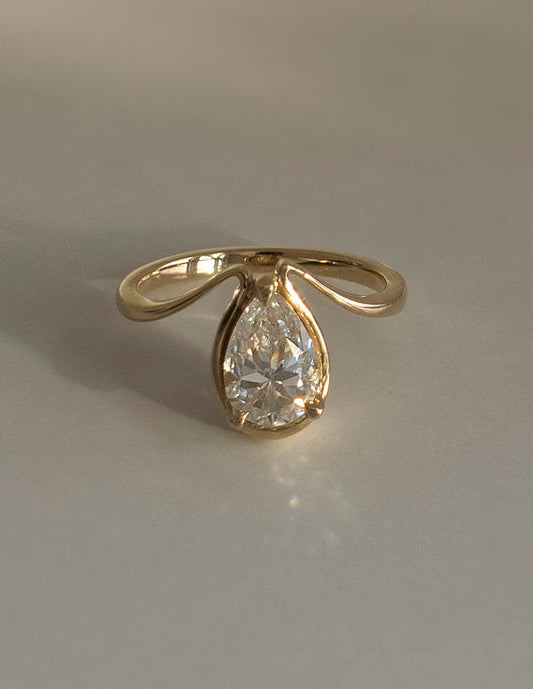 1.25 - 2.0 CT Pear Shaped Lab Grown Diamond Unique Style Engagement Ring