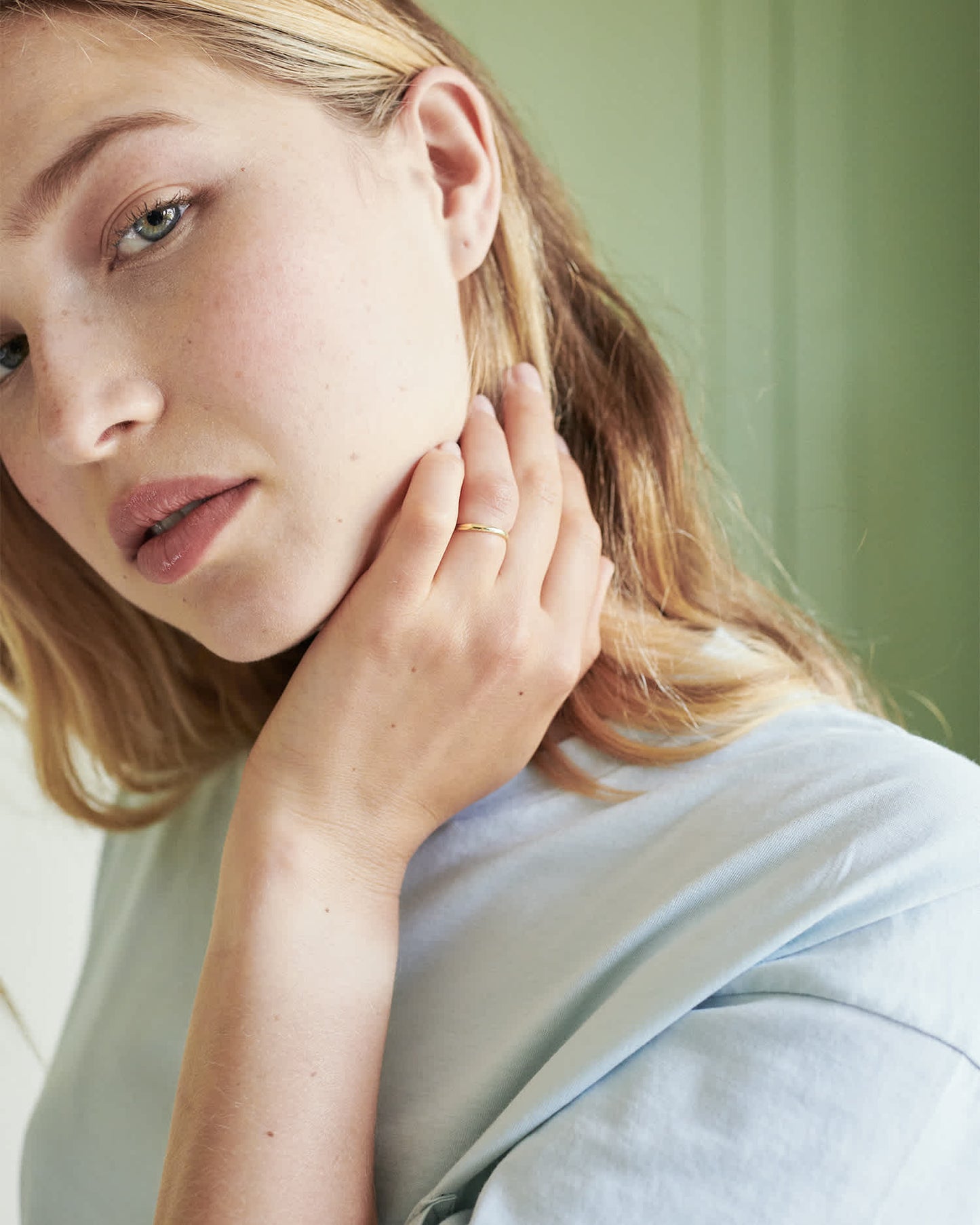 Classic Plain Delicate Band