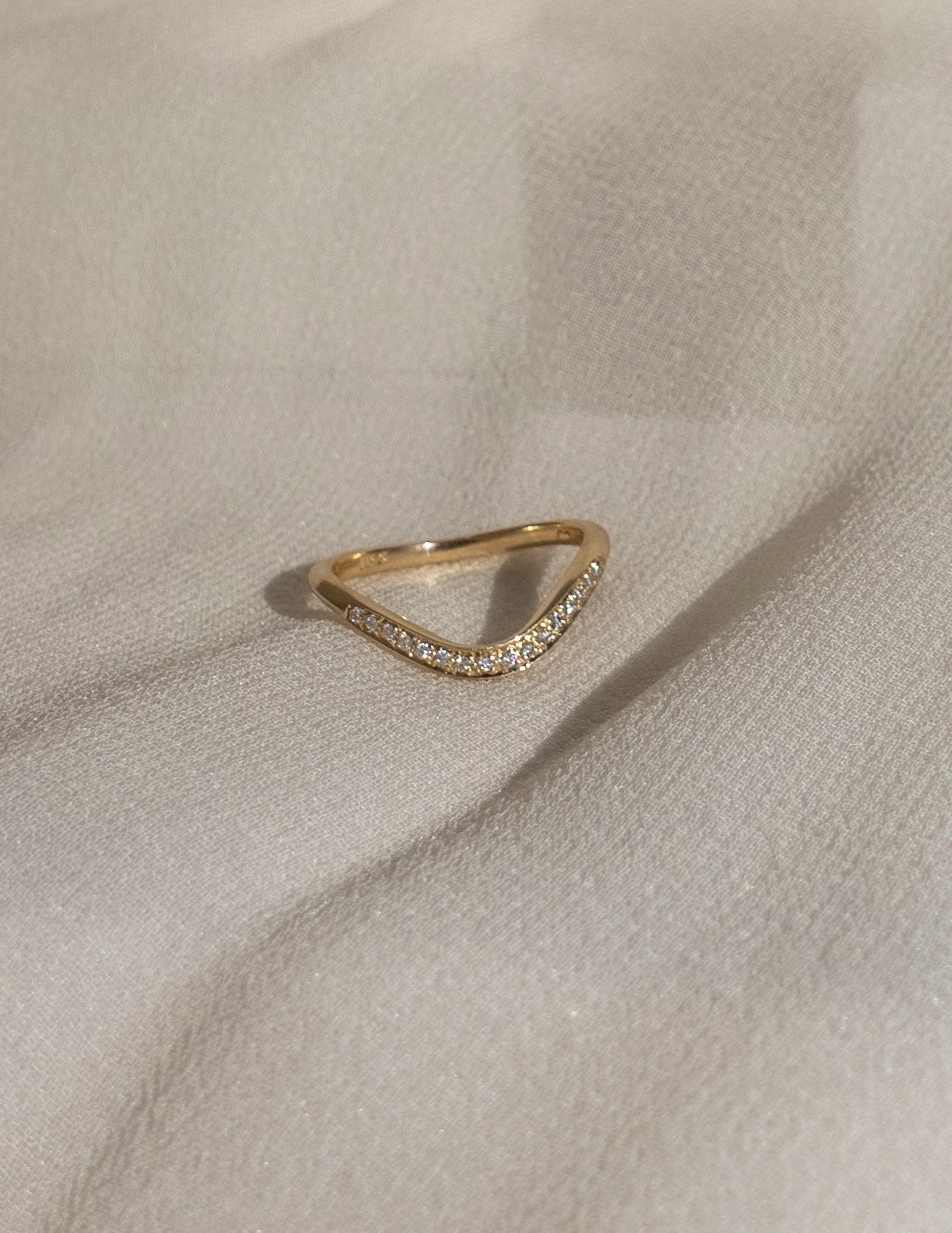 0.20 TCW Round Lab Grown Diamond Wave Pave Band