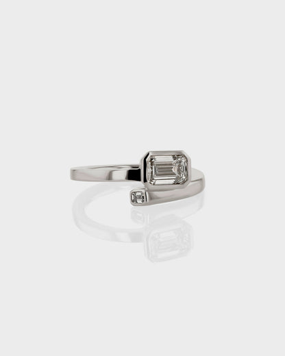 1.0-3.0 CT Emerald Cut Lab Grown Diamond Unique Engagement Ring