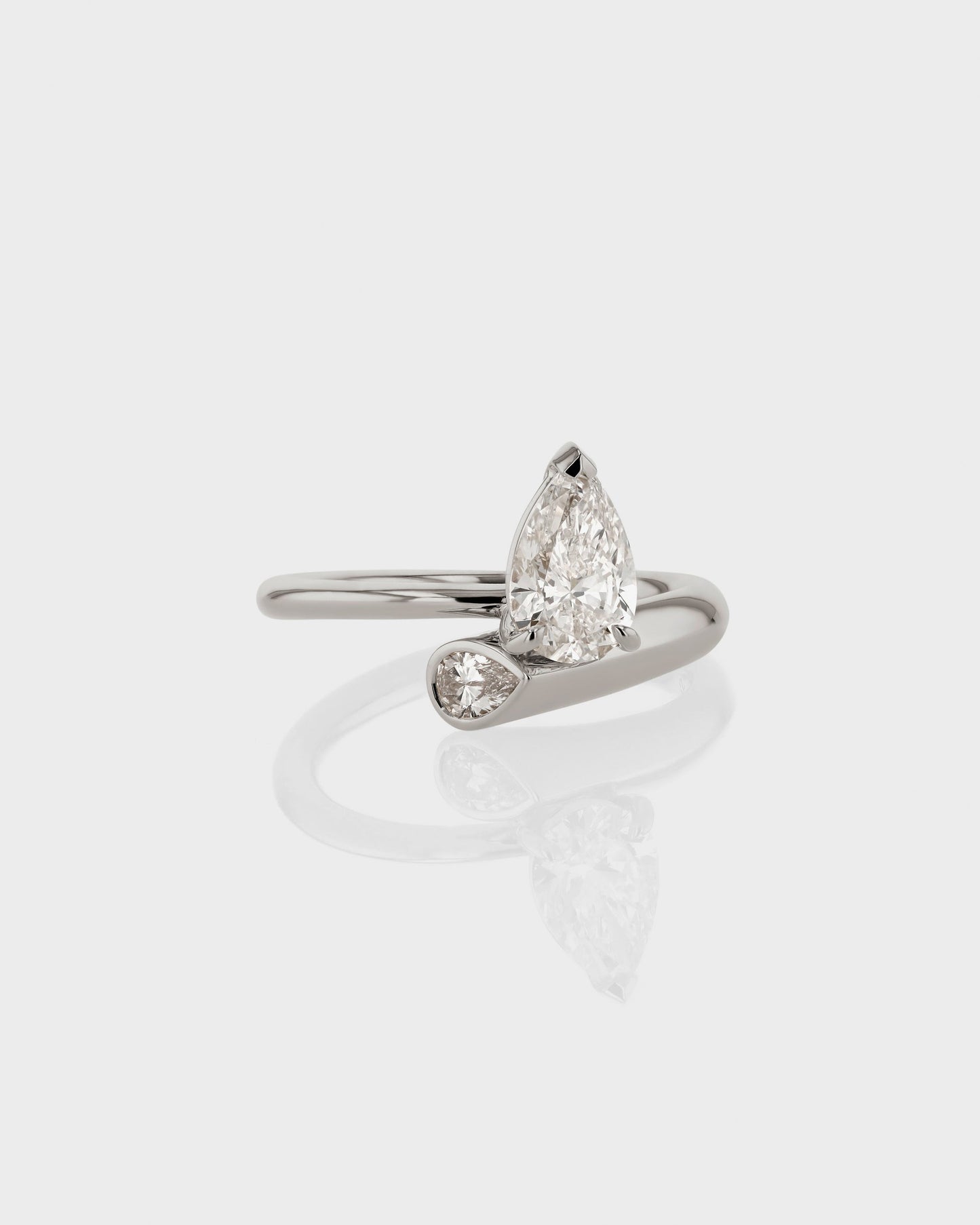 1.0-3.0 CT Pear Cut Lab Grown Diamond Unique Engagement Ring