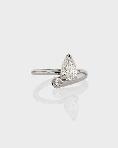 1.0-3.0 CT Pear Cut Lab Grown Diamond Unique Engagement Ring
