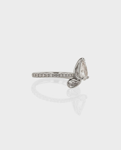 1.0-3.0 CT Pear Cut Lab Grown Diamond Unique Engagement Ring