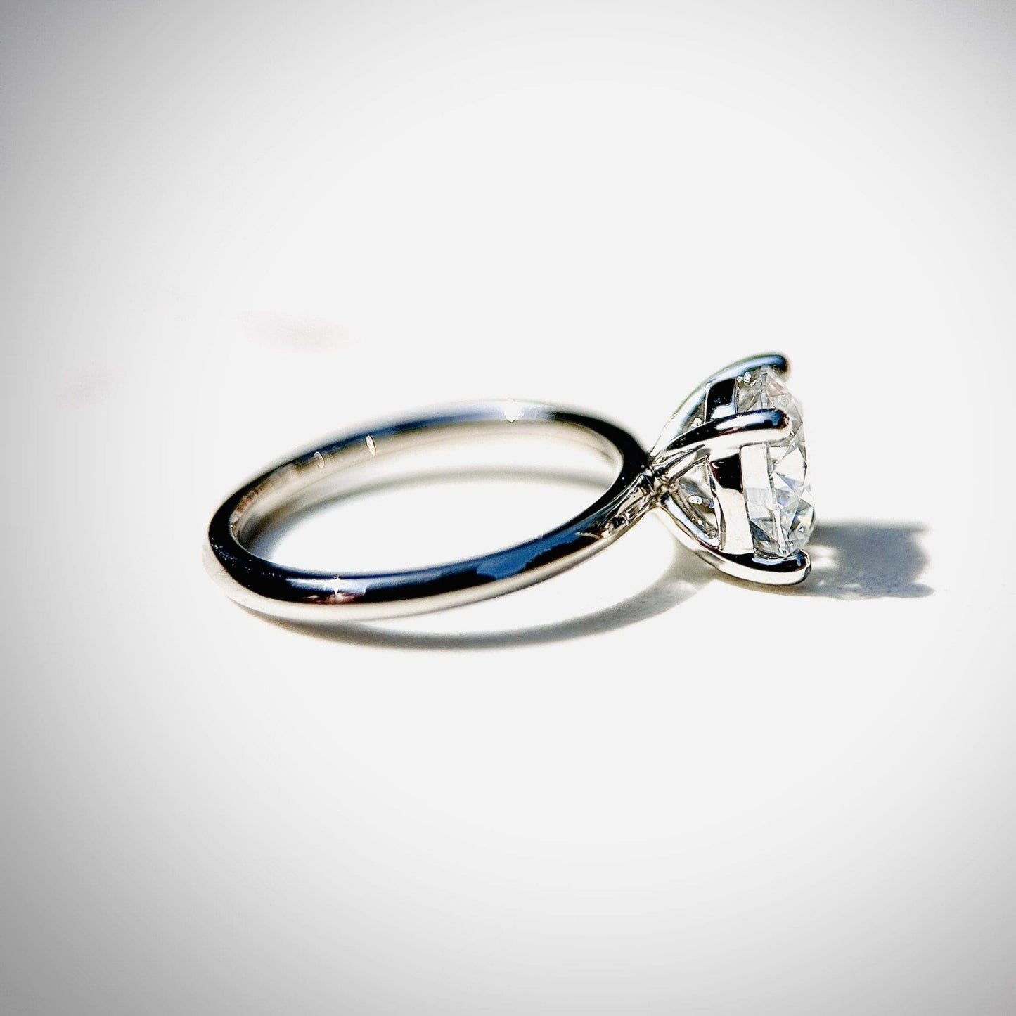 2.0 CT Round E/VS1 CVD Diamond Solitaire Engagement Ring