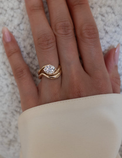 1.0 - 2.0 CT  Oval Cut Lab Grown Diamond Solitaire Bridal Ring Set