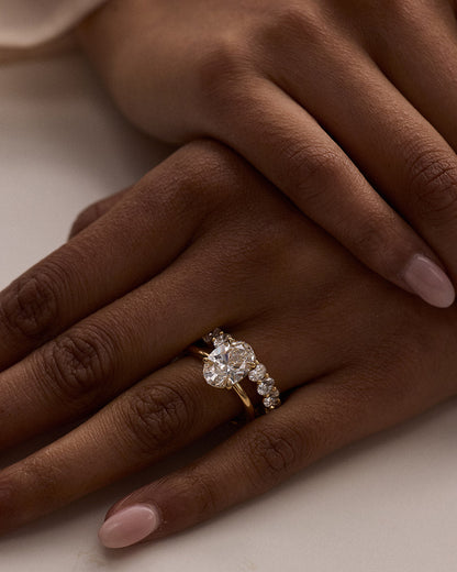 Faustine- Oval Solitaire Style Lab Grown Diamond Engagement Ring