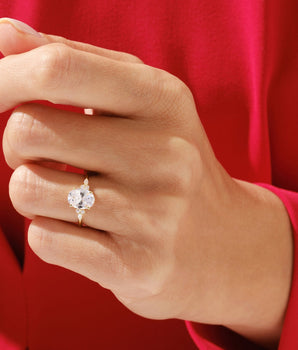 Cluster Ring with 2.0 CT Oval Moissanite