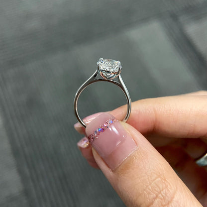 Oval cut CVD diamond solitaire style engagement ring