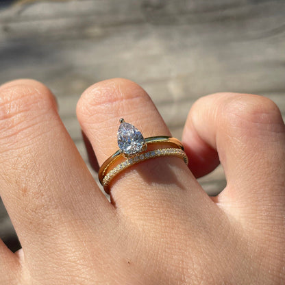 Hidden Halo Bridal Ring Set with 0.75 CT Pear Cut Moissanite