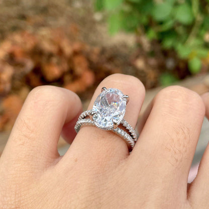 Pave Setting Bridal Ring Set with 2.0 CT Oval Cut Moissanite