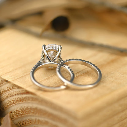 Pave Setting Bridal Ring Set with 2.0 CT Oval Cut Moissanite