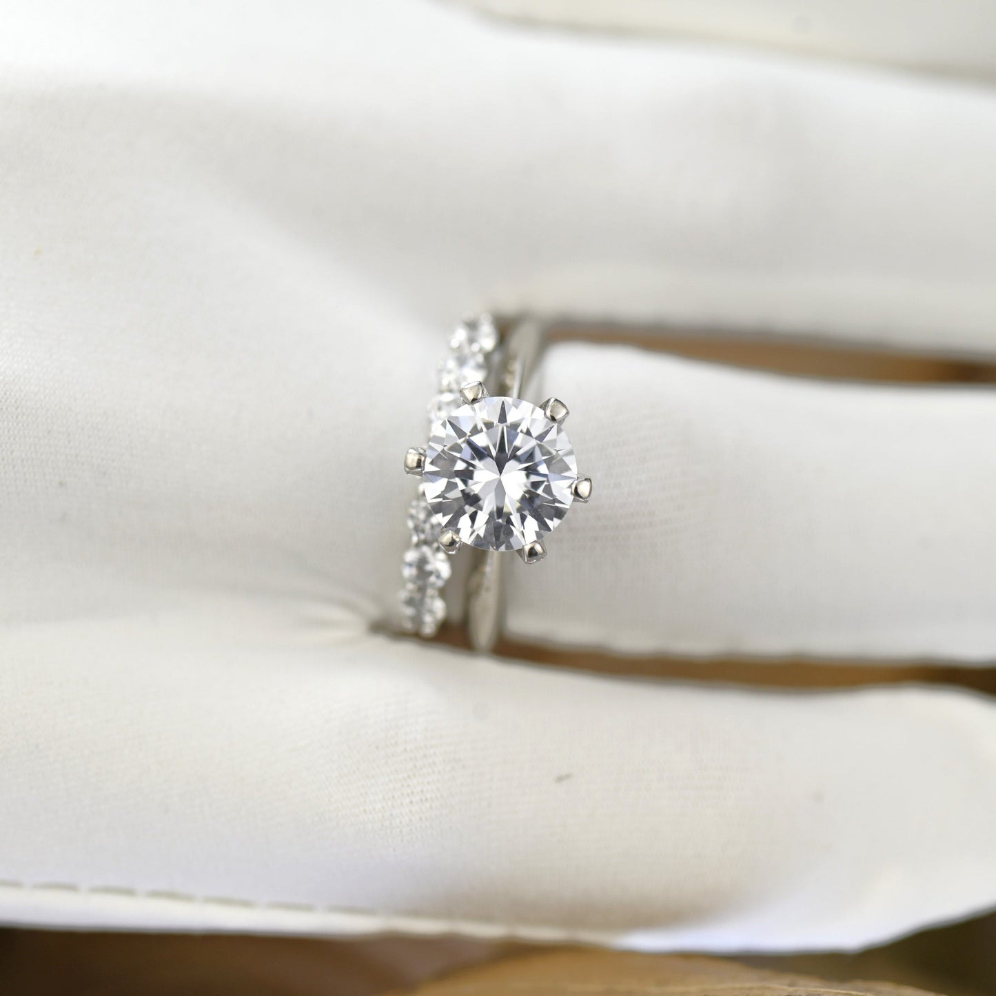 Solitaire Bridal Ring Set with 1.0 CT Round Cut Moissanite