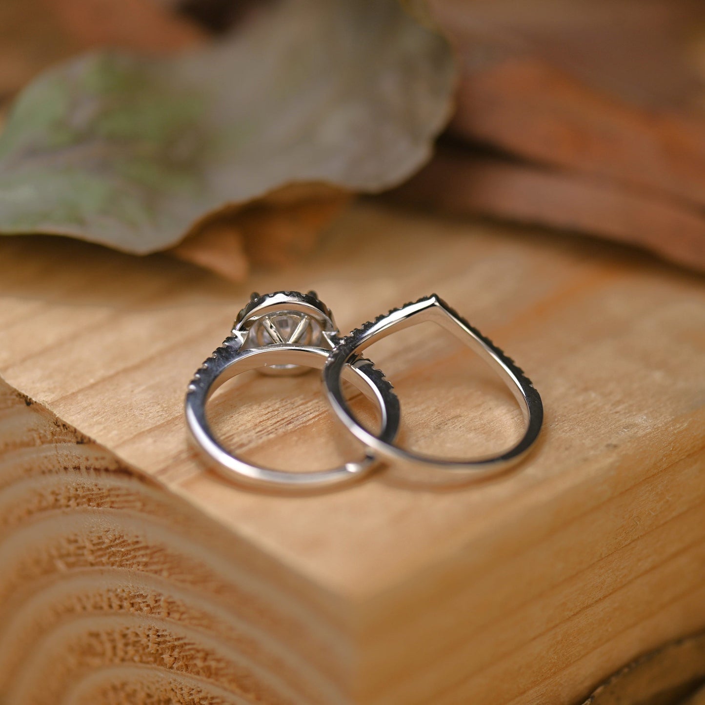 Halo Bridal Ring Set with 1.50 CT Round Cut Moissanite