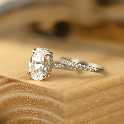 Pave Setting Bridal Ring Set with 2.0 CT Oval Cut Moissanite