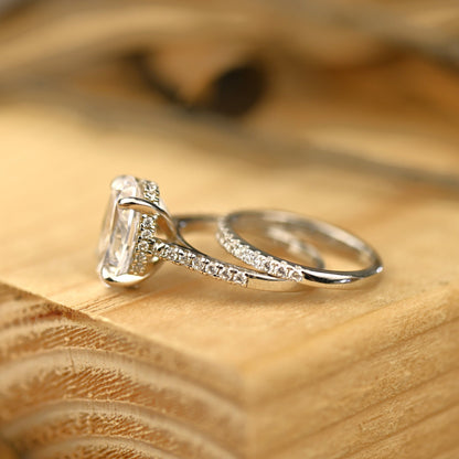 Pave Setting Bridal Ring Set with 2.0 CT Oval Cut Moissanite