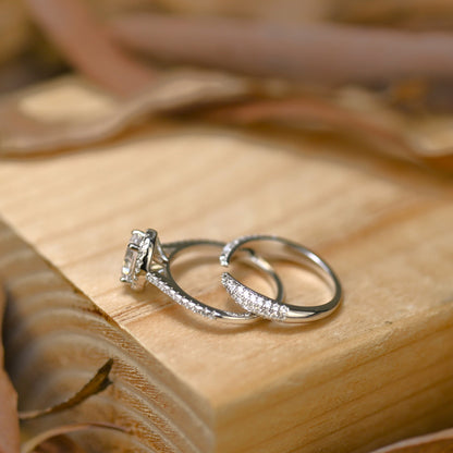 Halo Bridal Ring Set with 1.25 CT Oval Cut Moissanite