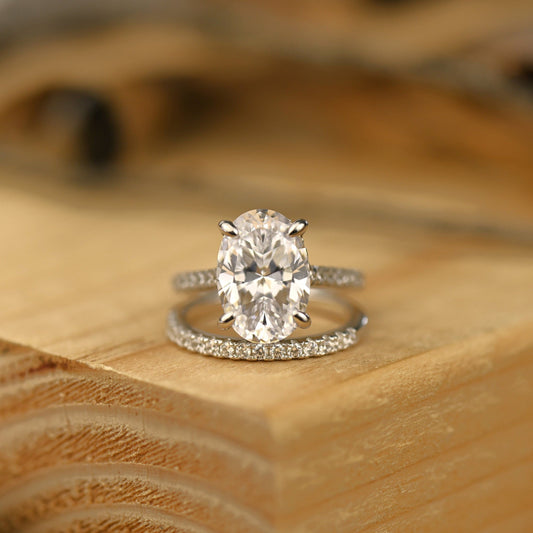 Pave Setting Bridal Ring Set with 2.0 CT Oval Cut Moissanite