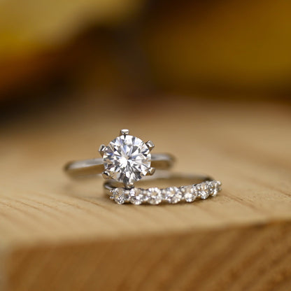 Solitaire Bridal Ring Set with 1.50 CT Round Cut Moissanite