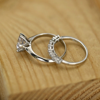 Solitaire Bridal Ring Set with 1.50 CT Round Cut Moissanite