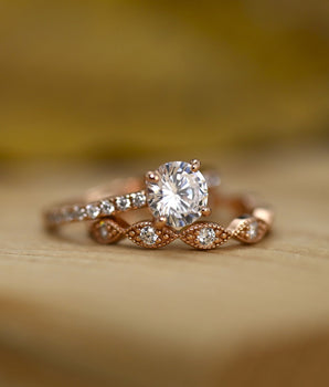 Pave Setting Bridal Ring Set with 1.0 CT Round Cut Moissanite