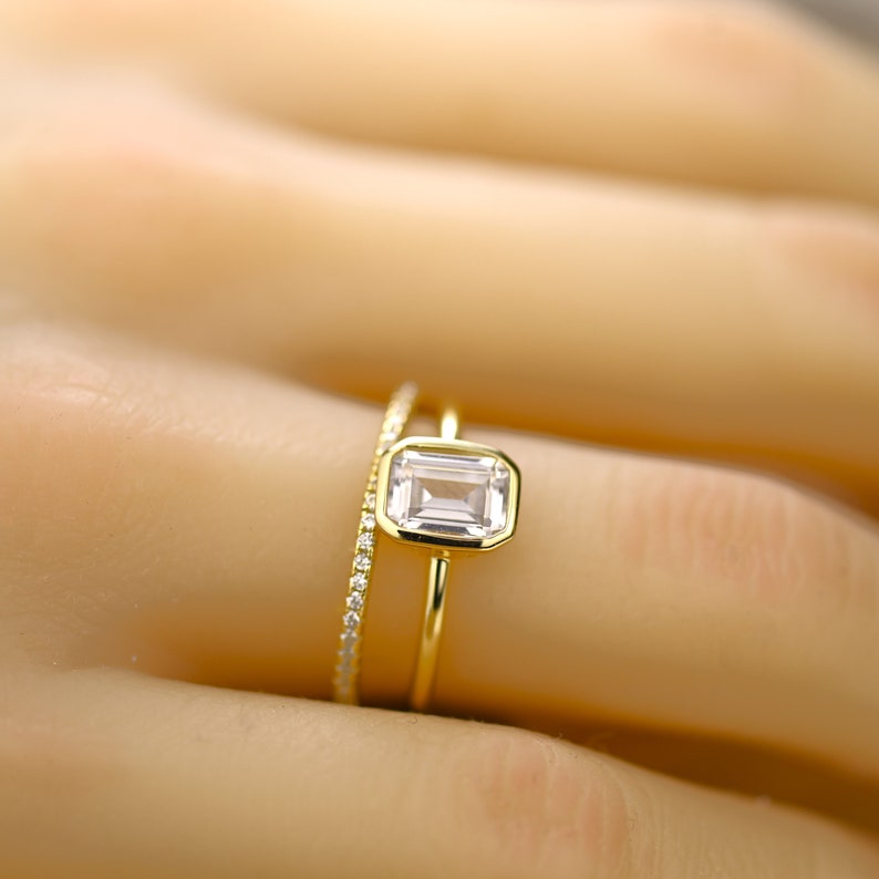 Bezel Bridal Ring Set with 1.0 CT Emerald Cut Moissanite
