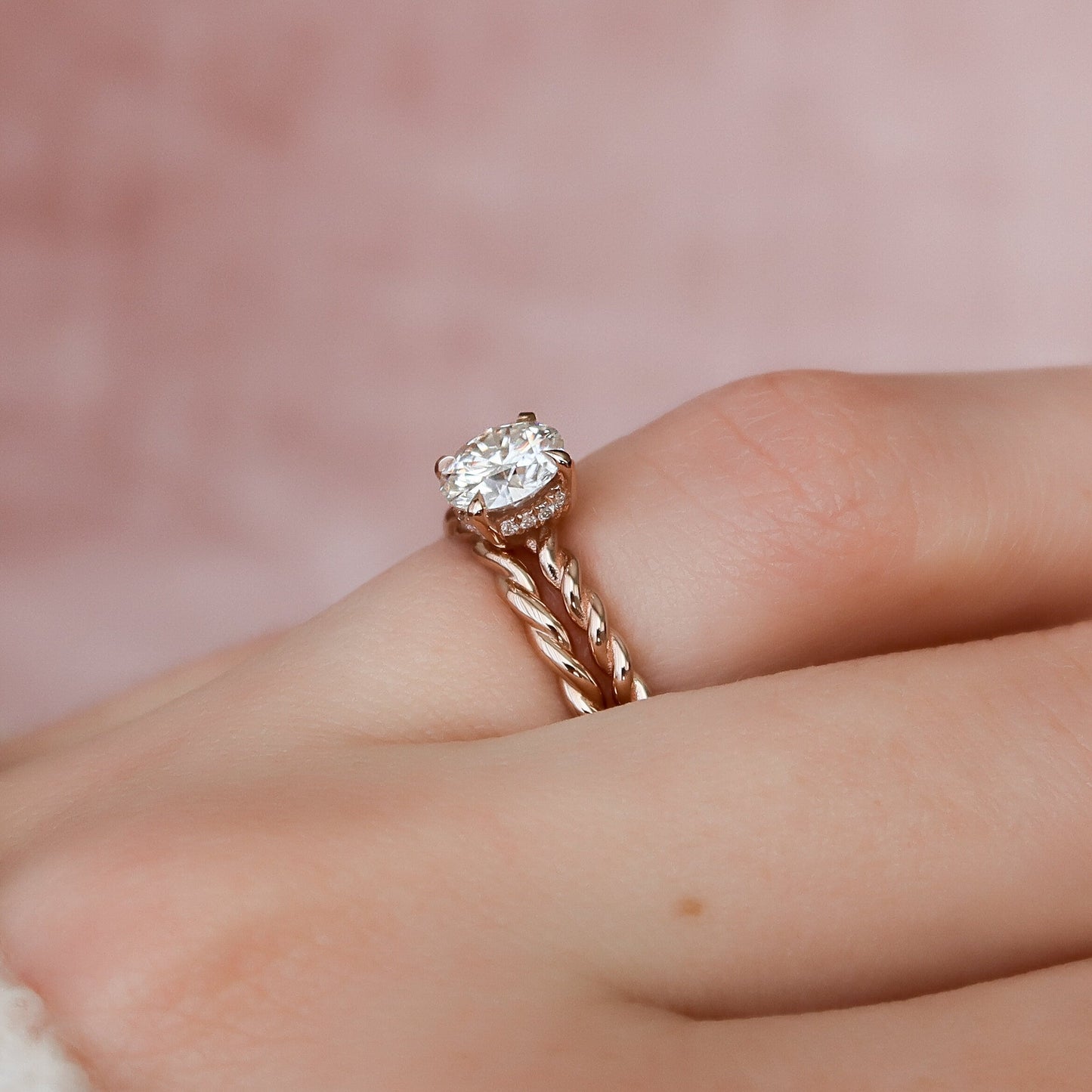1.0CT Round Brilliant Cut Moissanite Solitaire Bridal Ring Set