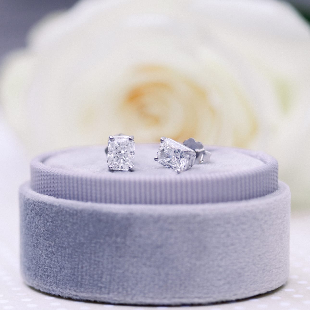 Solitaire Stud Earrings with 1.0 CT-3.0 CT Radiant Cut Moissanite