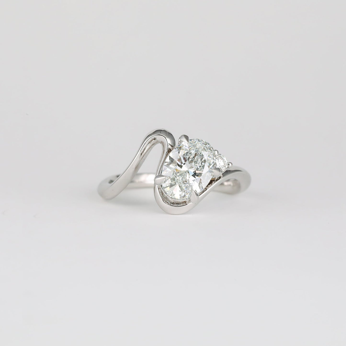 1.24-3.50 CT Oval Lab Grown Diamond Unique Bridal Ring Set