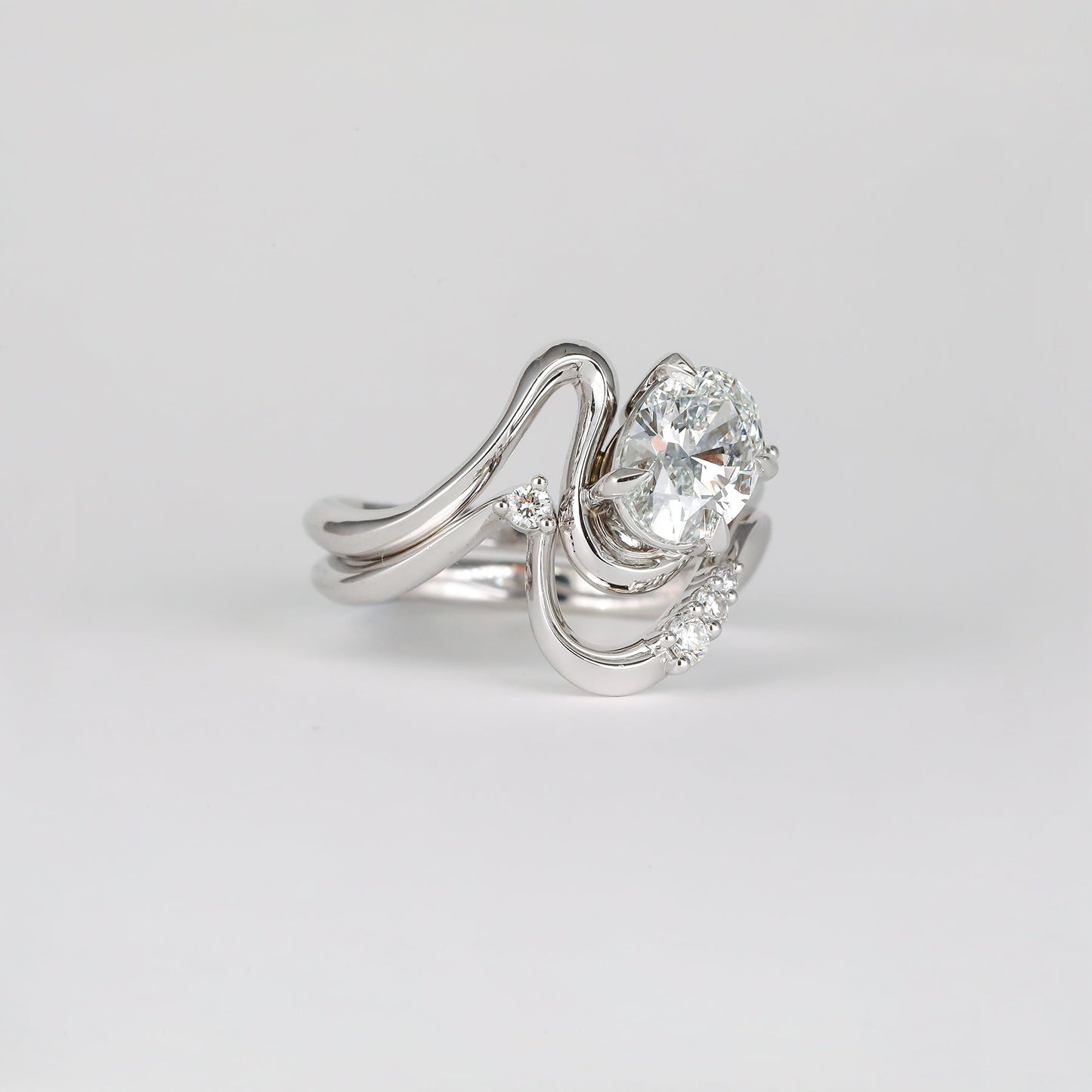 1.24-3.50 CT Oval Lab Grown Diamond Unique Bridal Ring Set
