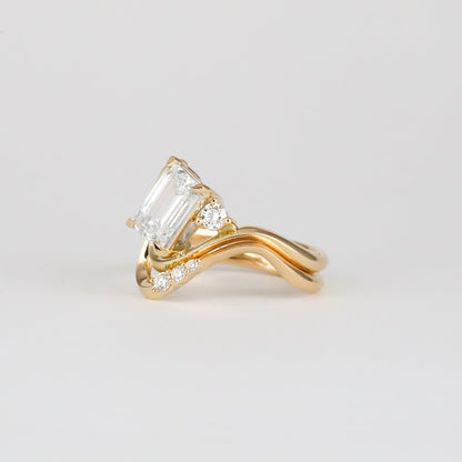 1.51 -3.50 CT Emerald Lab Grown Diamond Unique Bridal Ring Set