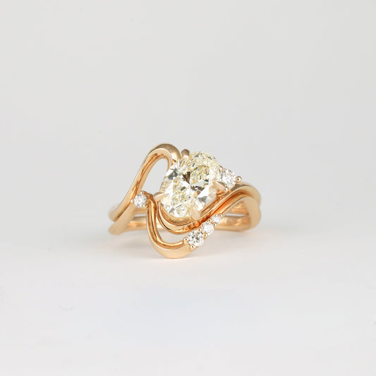 1.70- 3.50 CT Oval Lab Grown Diamond Unique Bridal Ring Set