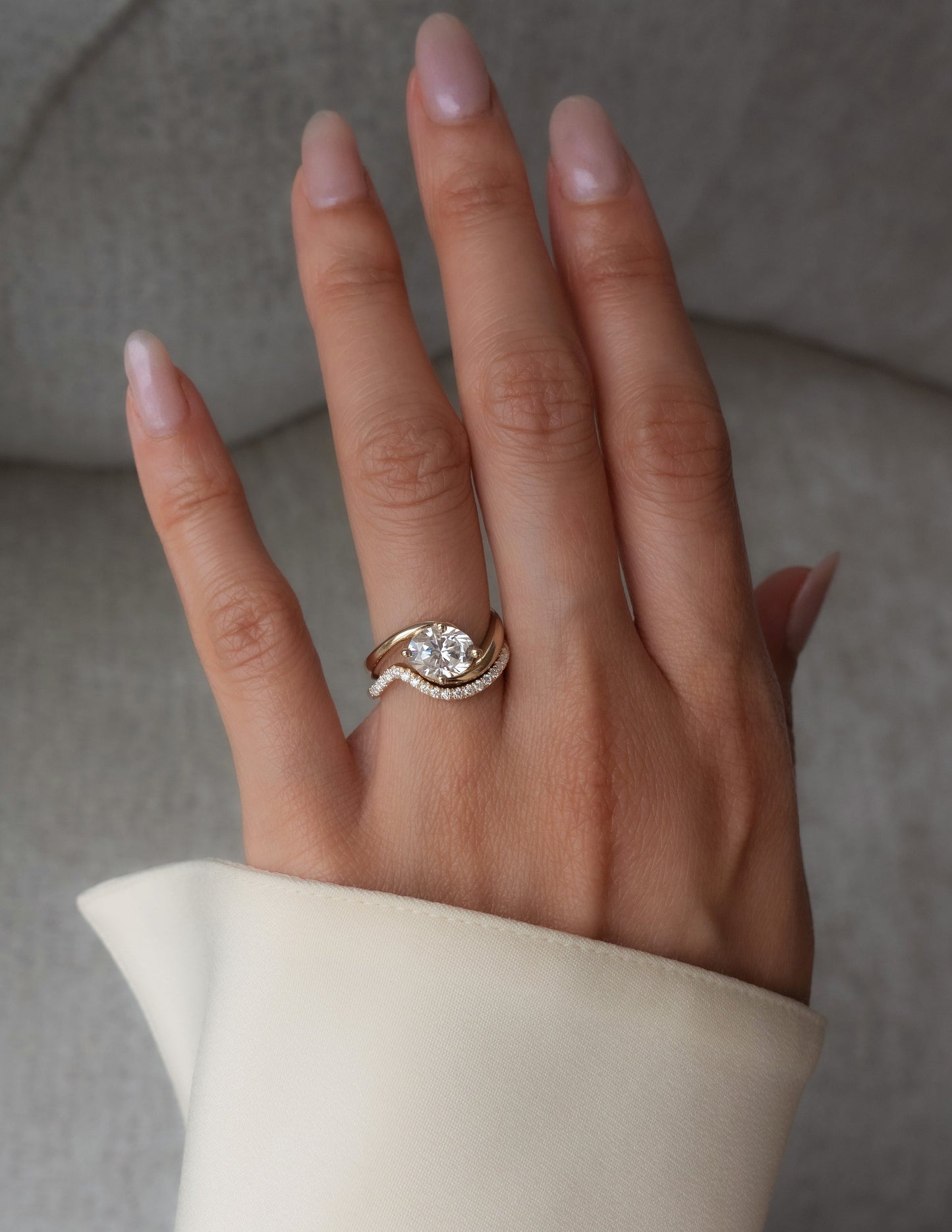 1.0 - 2.0 CT  Oval Cut Lab Grown Diamond Solitaire Bridal Ring Set