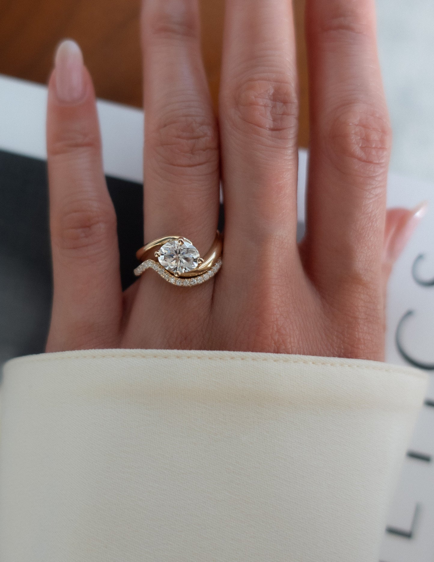 1.0 - 2.0 CT  Oval Cut Lab Grown Diamond Solitaire Bridal Ring Set
