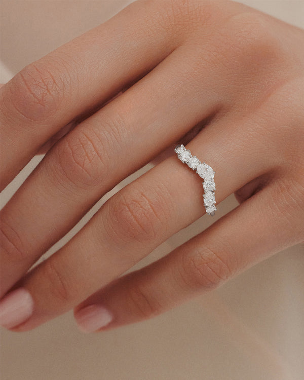 0.85 TCW Oval & Round Diamond Cluster Wedding Band