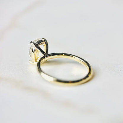 2.0 CT Oval E/VS1 CVD Diamond Solitaire Engagement Ring