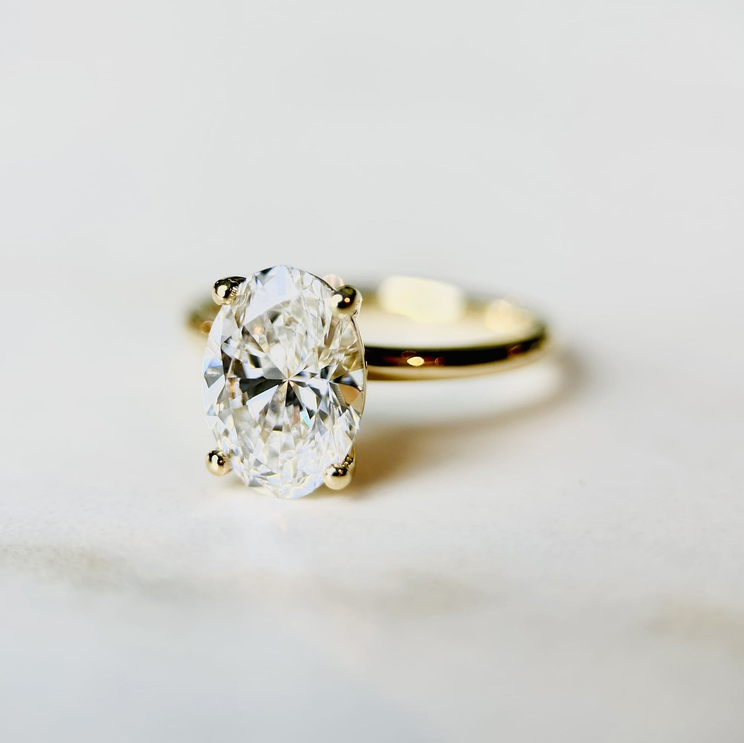 2.0 CT Oval E/VS1 CVD Diamond Solitaire Engagement Ring