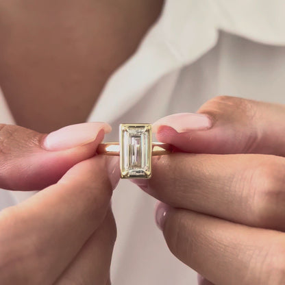 1.0-3.0 CT Emerald Lab Grown Diamond Bezel Engagement Ring
