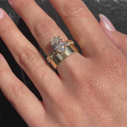 Soraya- Flat Wedding Band
