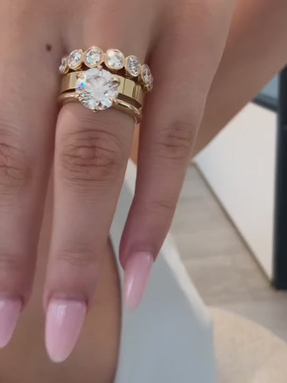 Stella- Oval Bezel Lab Grown Diamond Wedding Band
