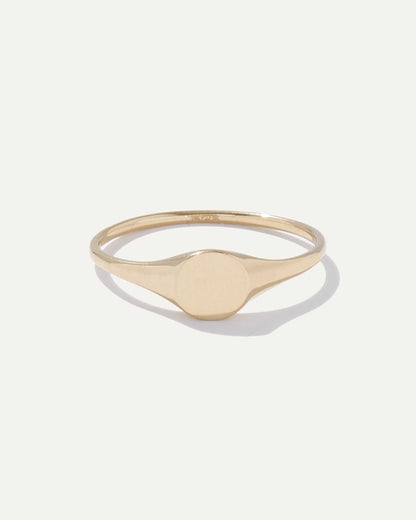 Signet Simple Party Wear Ring