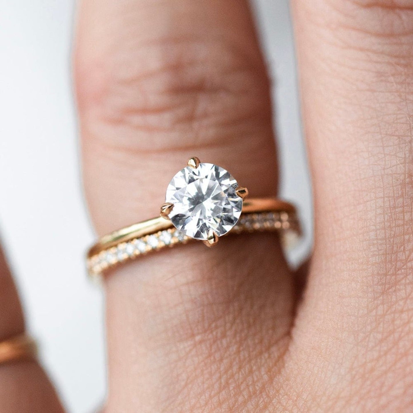 Solitaire Ring with 1.0 CT Round Moissanite