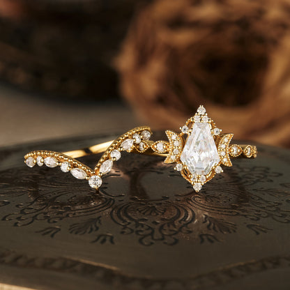 1.25 CT Kite Shaped Moissanite Diamond Bridal Set With Vintage Setting