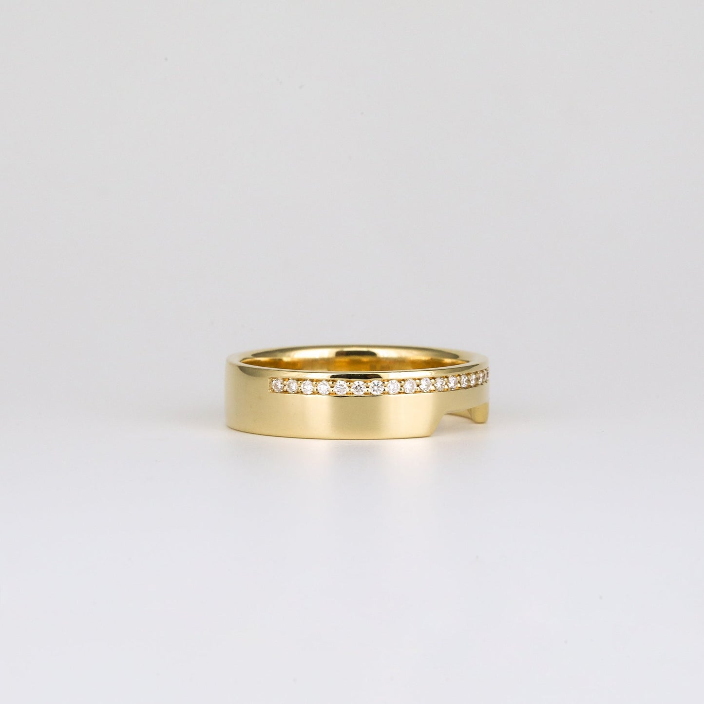 0.10 TCW Round Lab Grown Diamond Contour Wedding Band